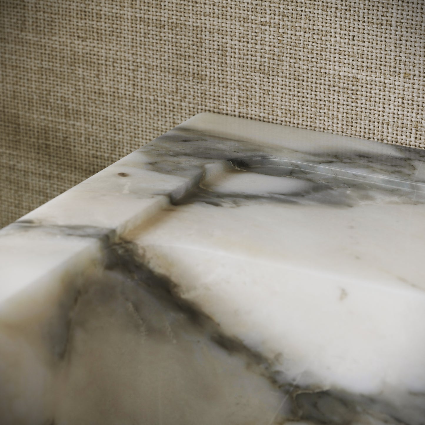 Vasel Arabescato Marble Wall Hung Basin 300mm V2