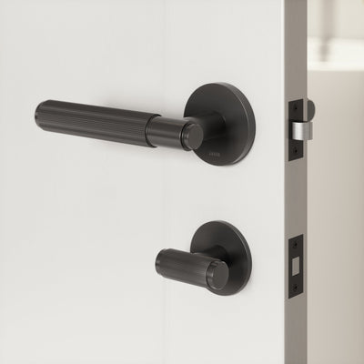 Dali Fluted Matte Black Bathroom WC Door Handle Latch and Hinge Bundle