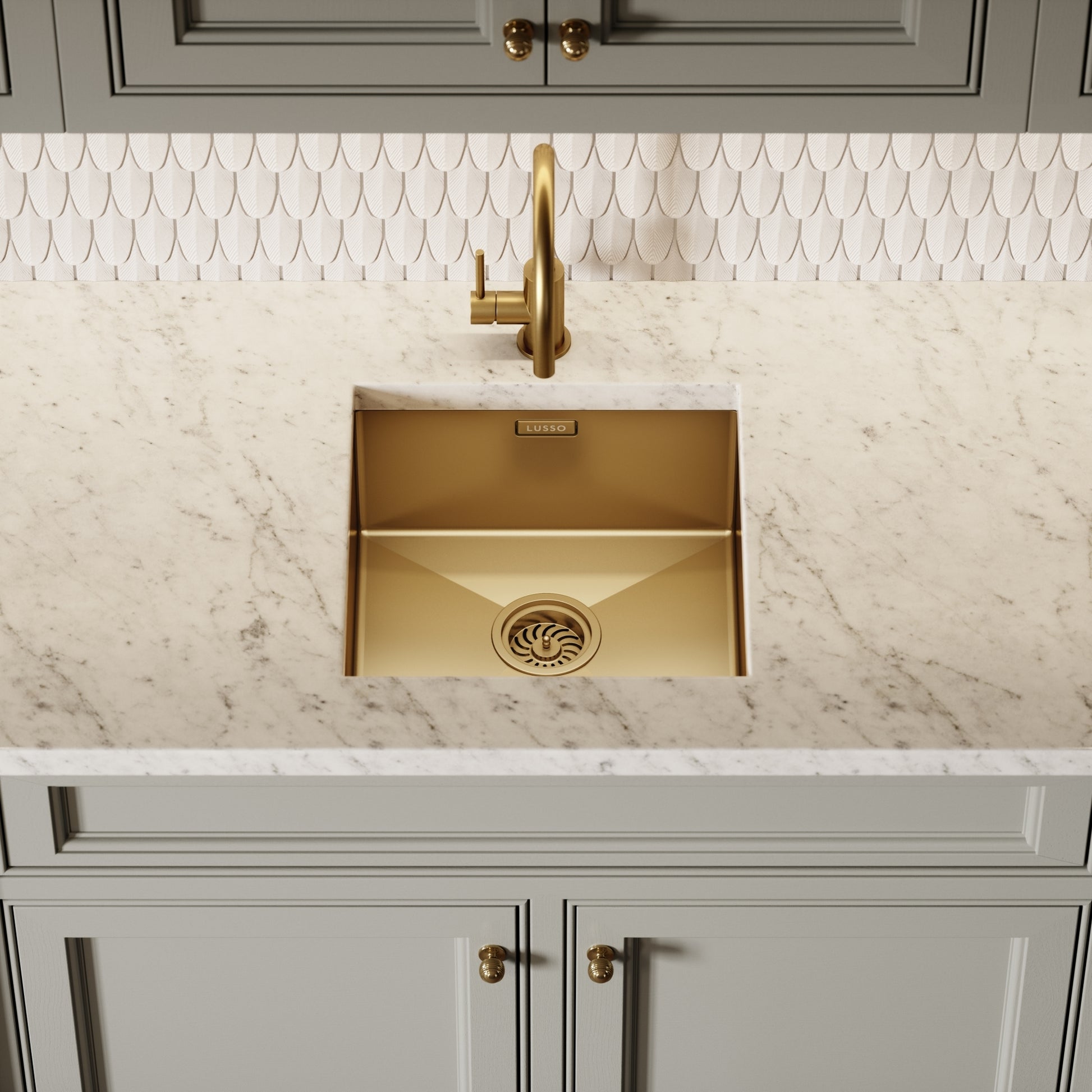 Lusso Vello Undermount Kitchen sink Brushed Gold
