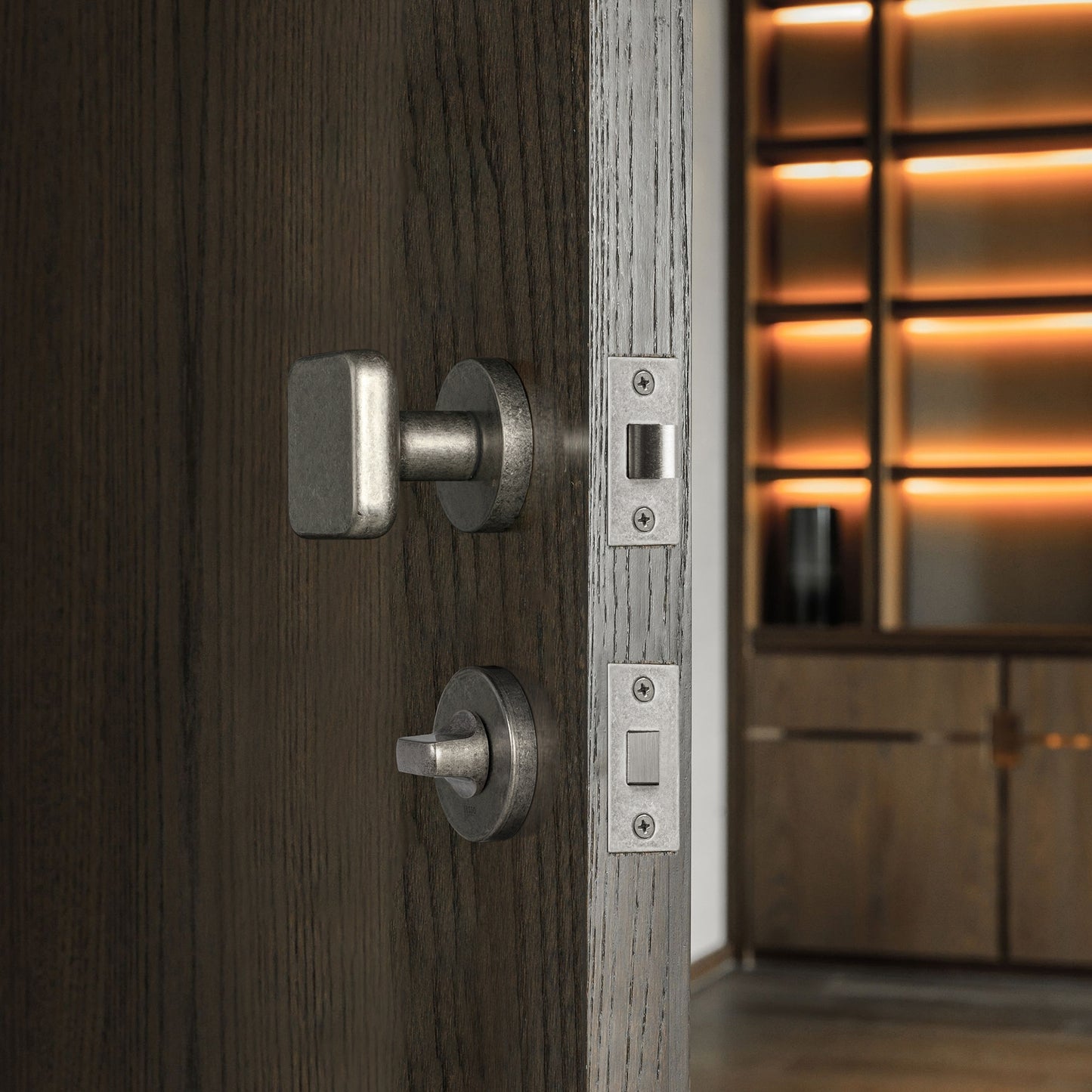 Savoy Distressed Steel WC Thumbturn with Latch