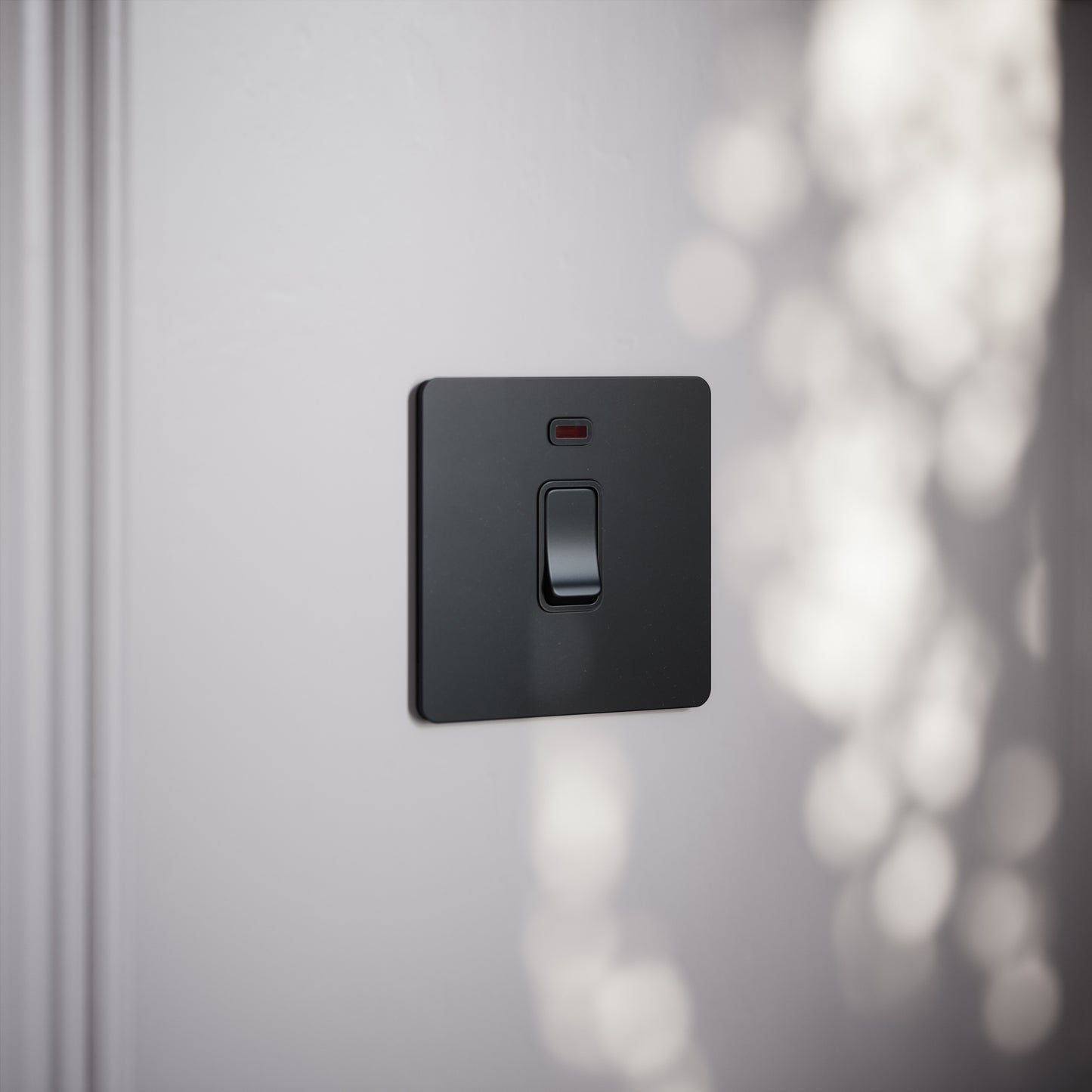SlimTech Collection Matte Black 20A Isolator Switch