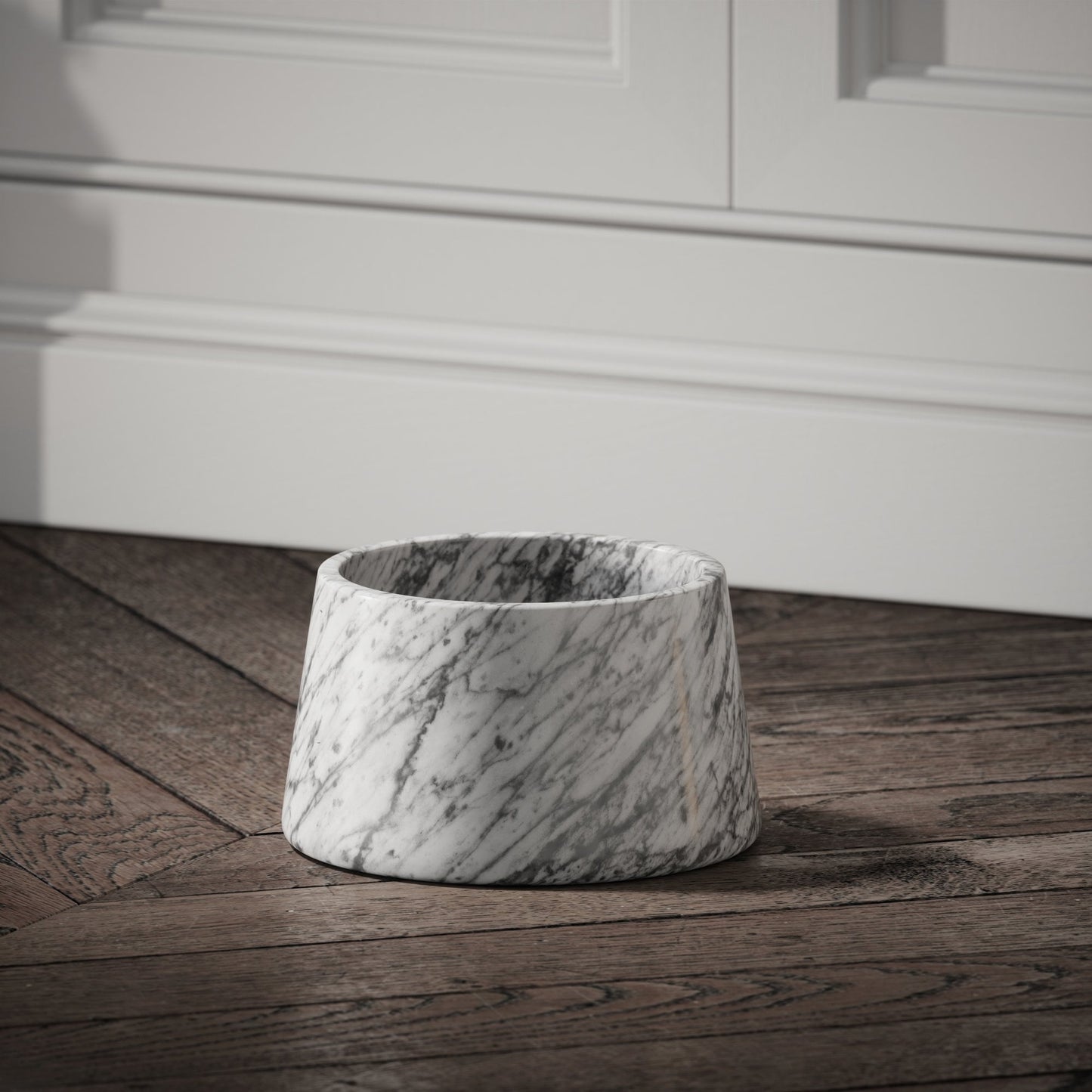 Vasoni Carrara Marble Dog Bowl