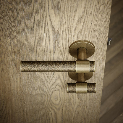 Chester Aged Bronze Hammered Bathroom WC Handle & Round Thumbturn Set
