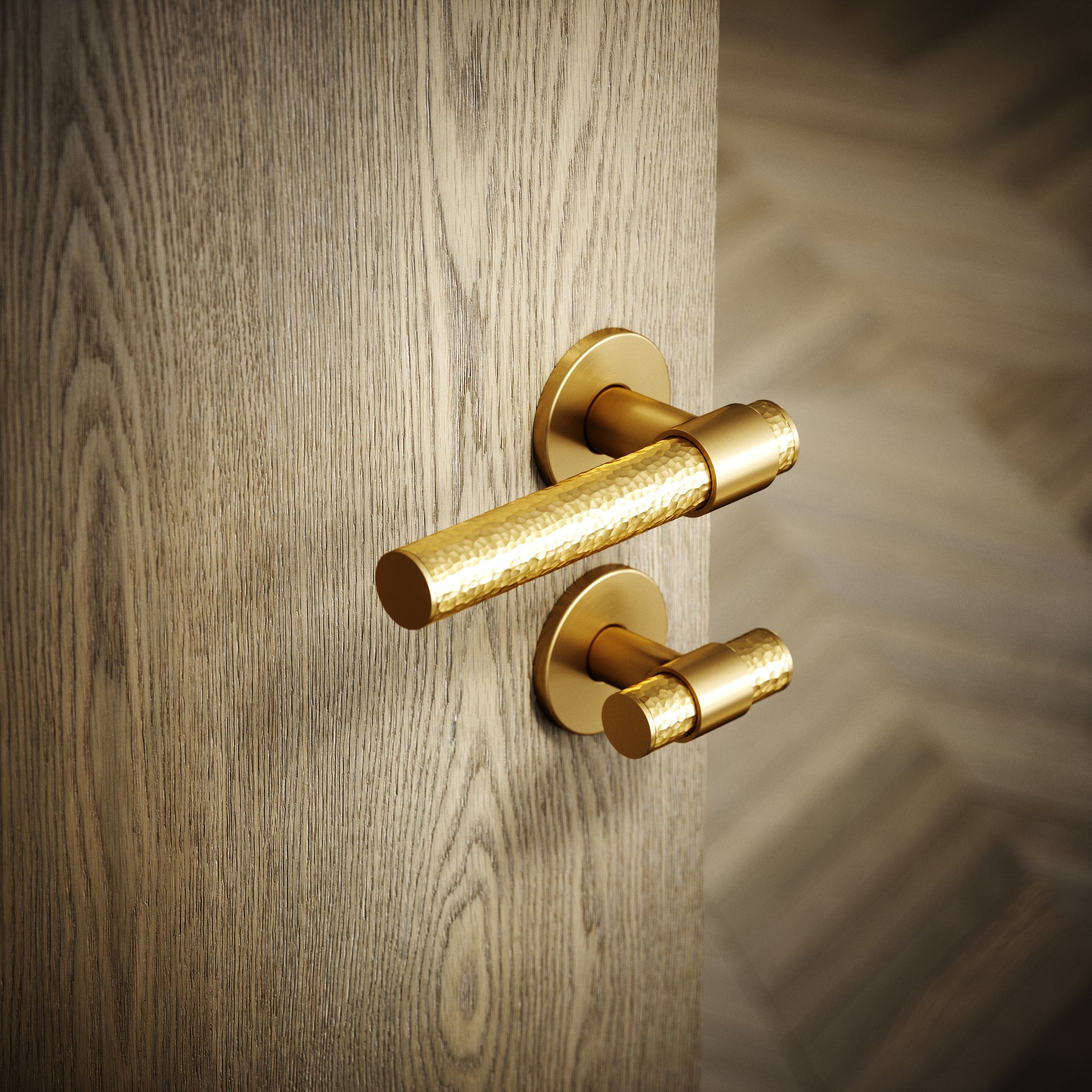 Chester Brushed Gold Hammered Bathroom WC Handle & Round Thumbturn Set