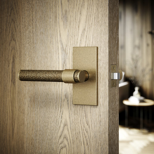 Chester Plate Aged Bronze Hammered Lever Door Handles