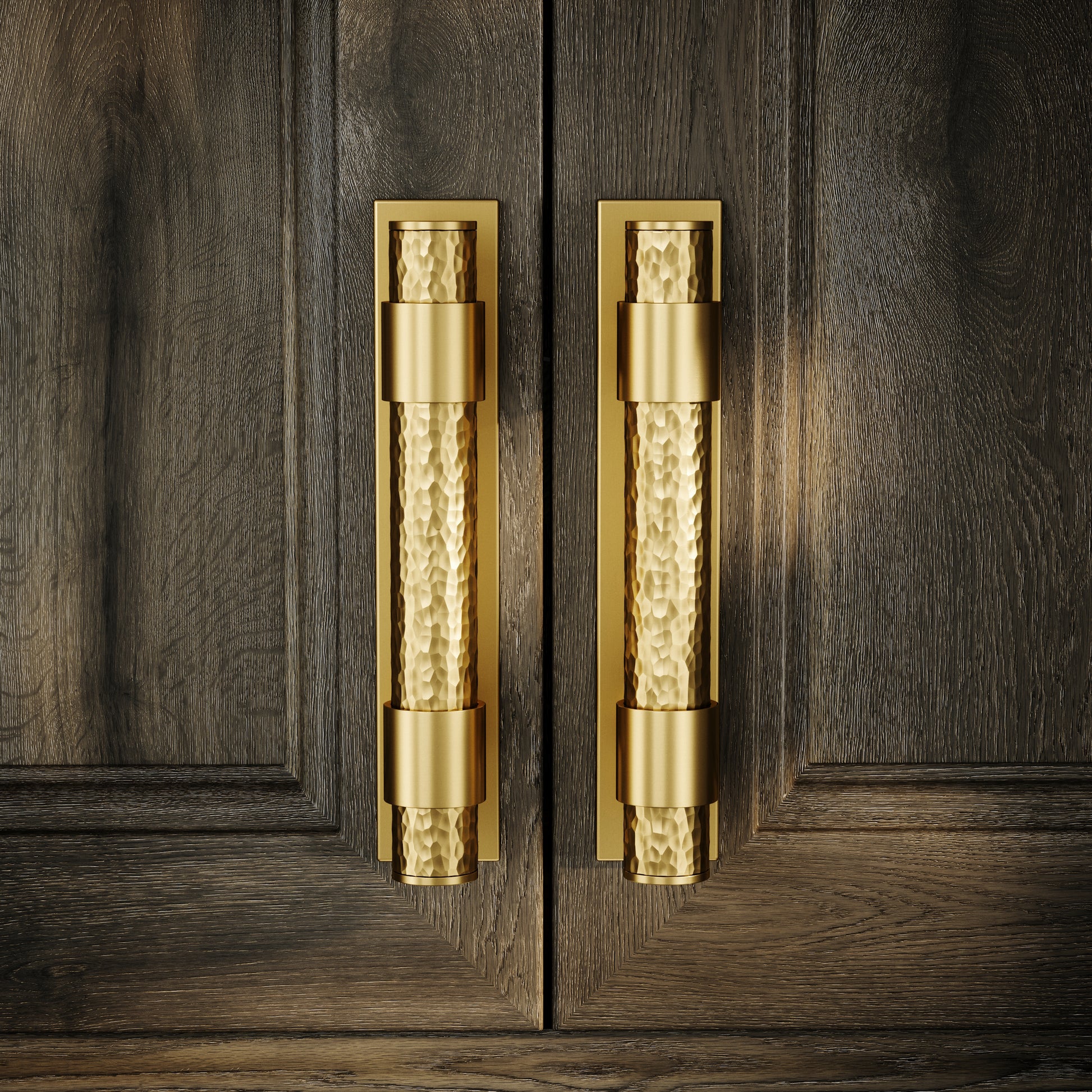 Chester Plate Brushed Gold Hammered Pull Bar Handle 150mm