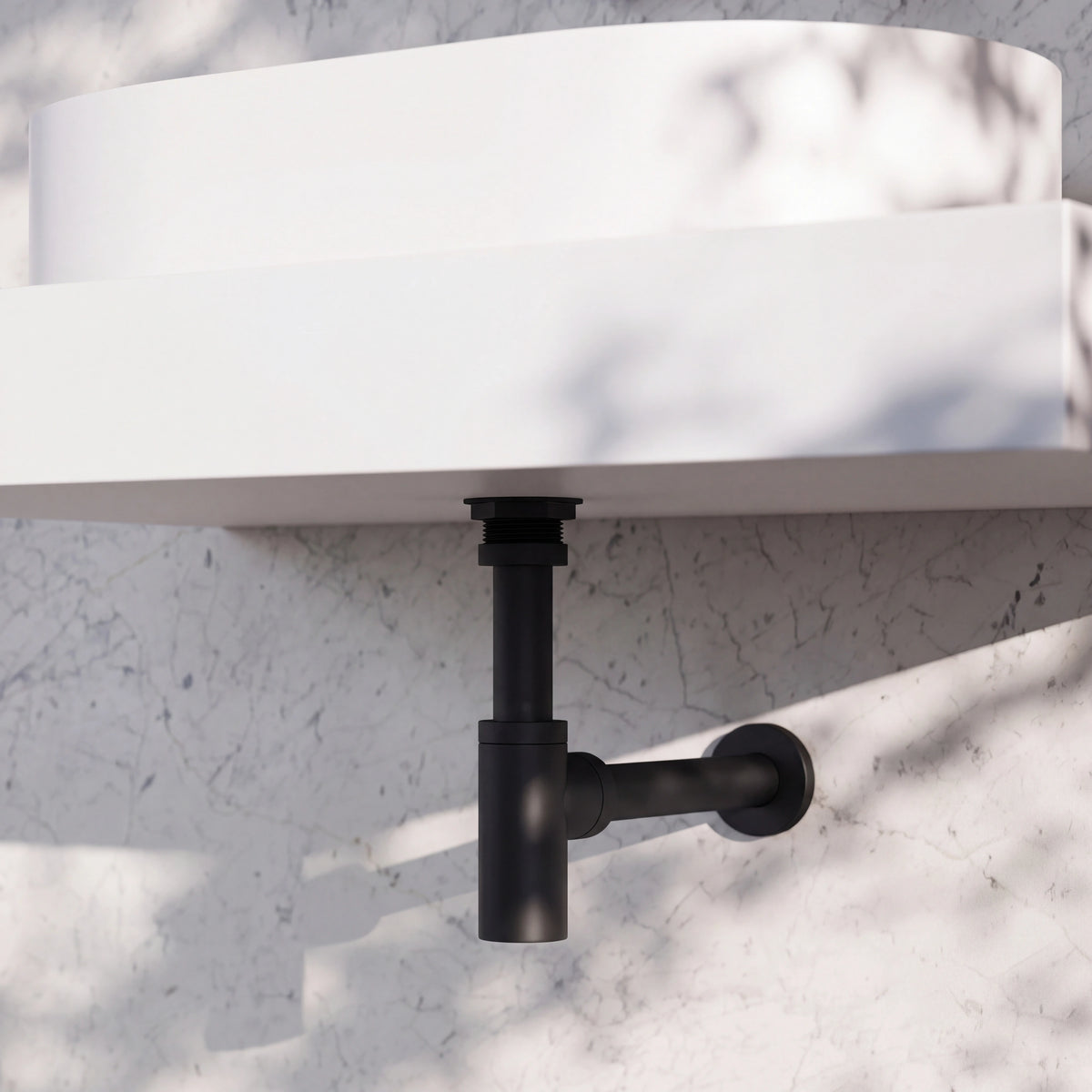 Luxe Matte Black Round Bottle Trap