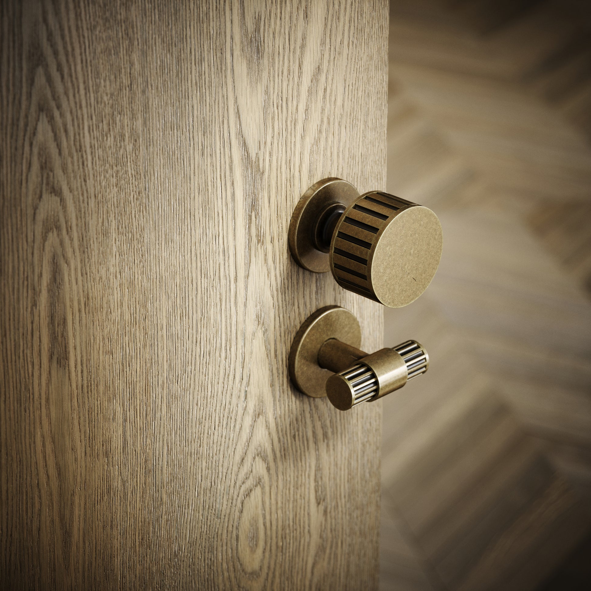 Royal Ascot Aged Bronze Deep Flute Bathroom WC Knob & Round Thumbturn Set