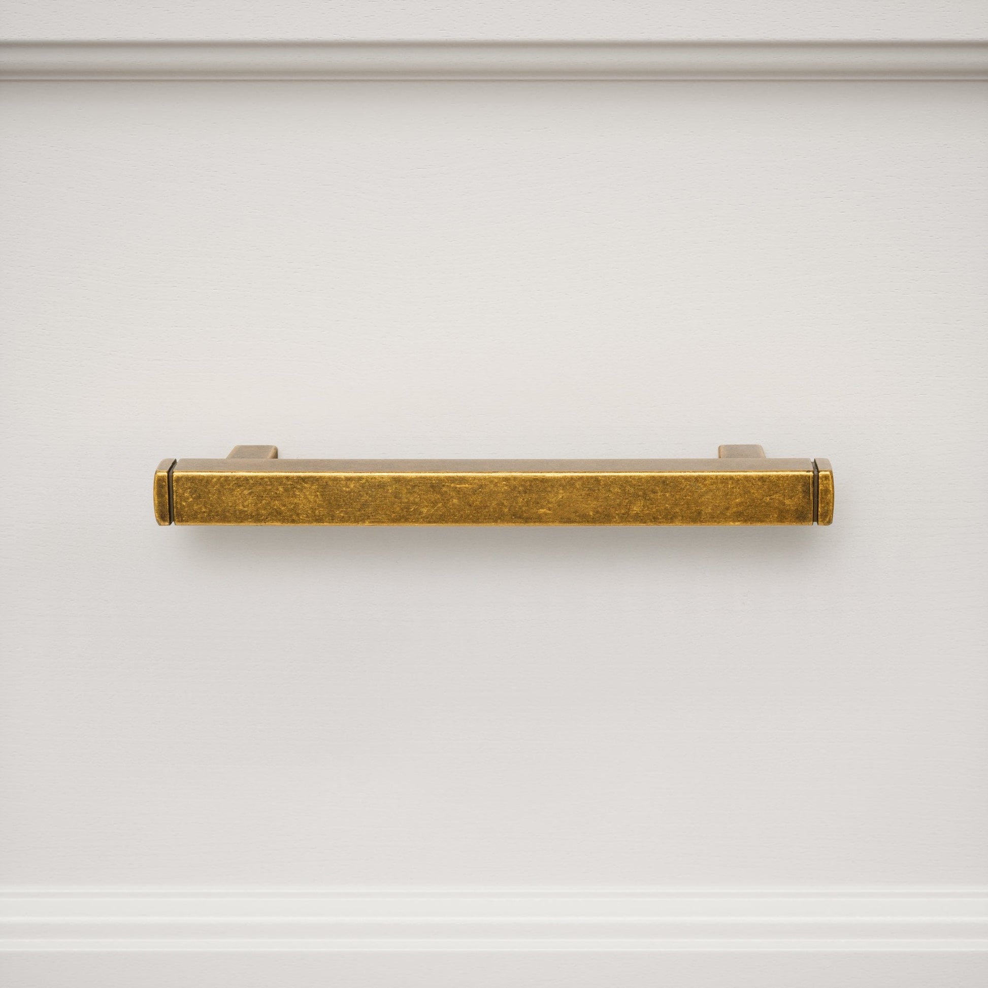 Bloomsbury Aged Bronze Pull Handle (170mm)