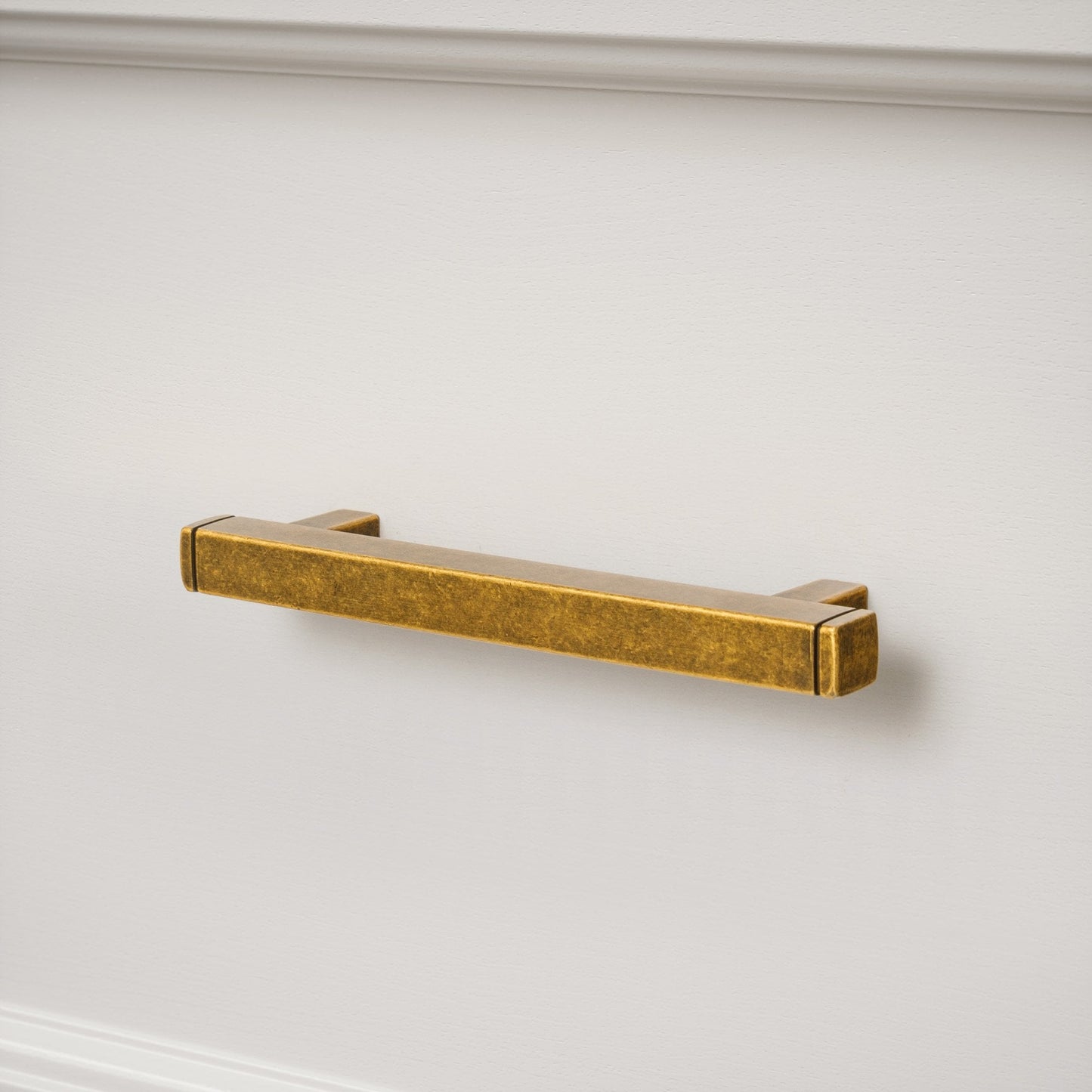 Bloomsbury Aged Bronze Pull Handle (170mm)