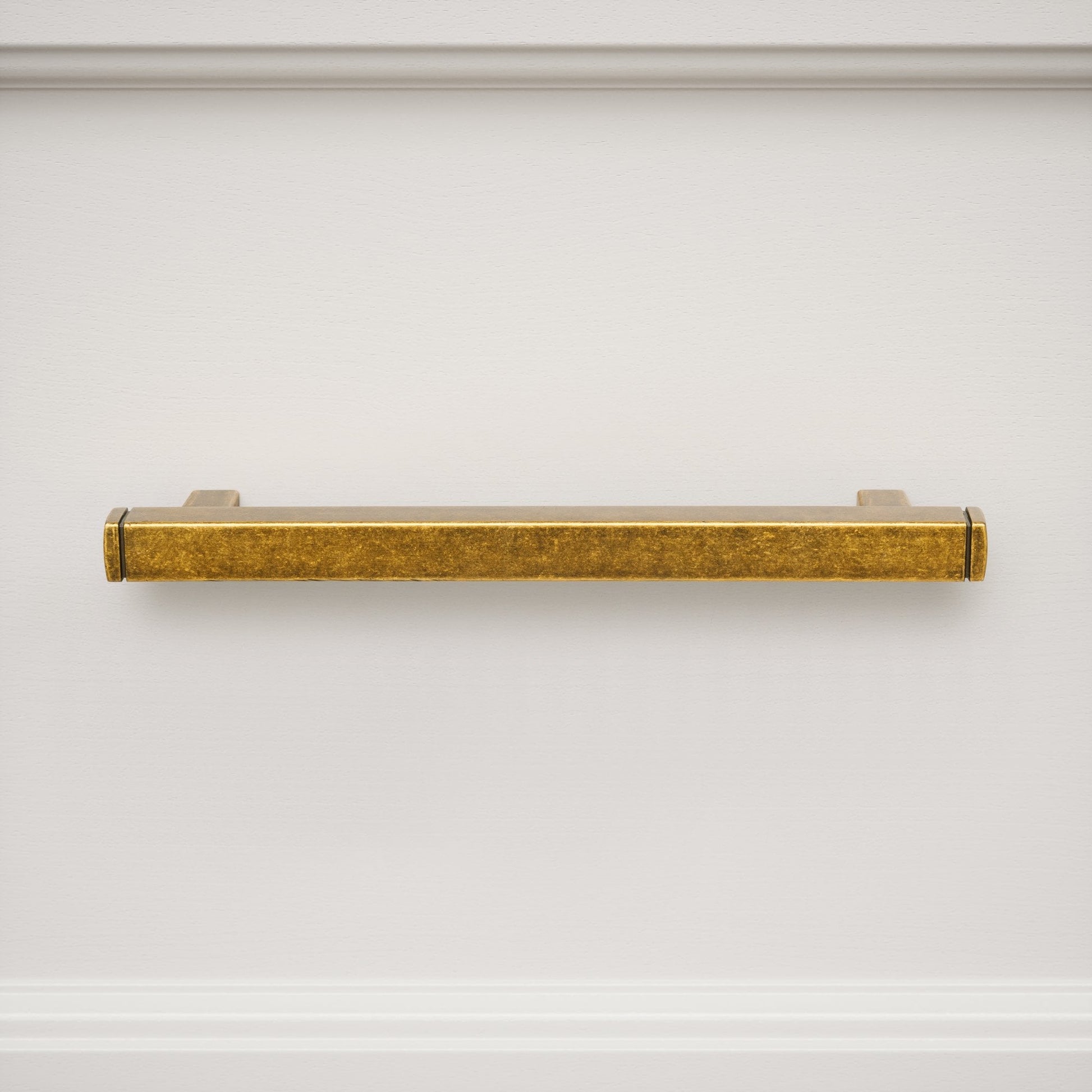 Bloomsbury Aged Bronze Pull Handle (203mm)