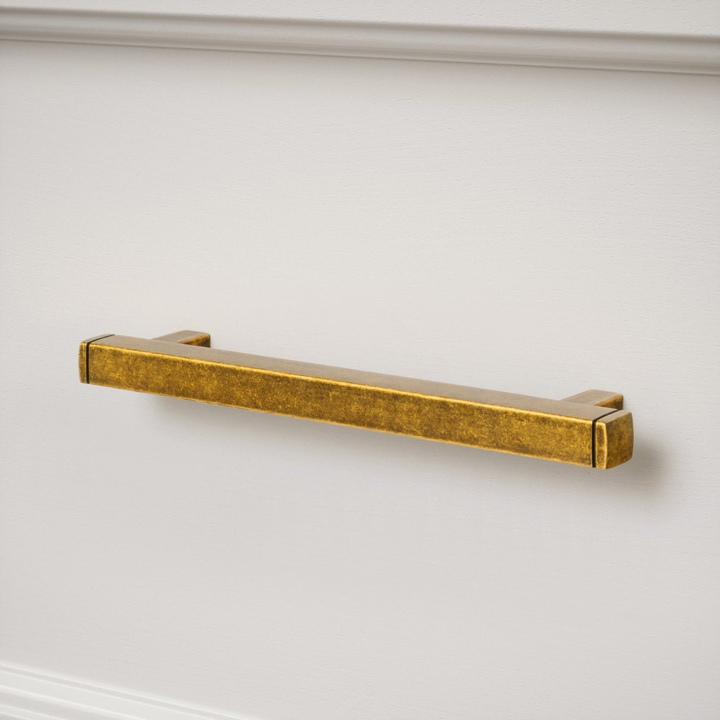 Bloomsbury Aged Bronze Pull Handle (203mm)