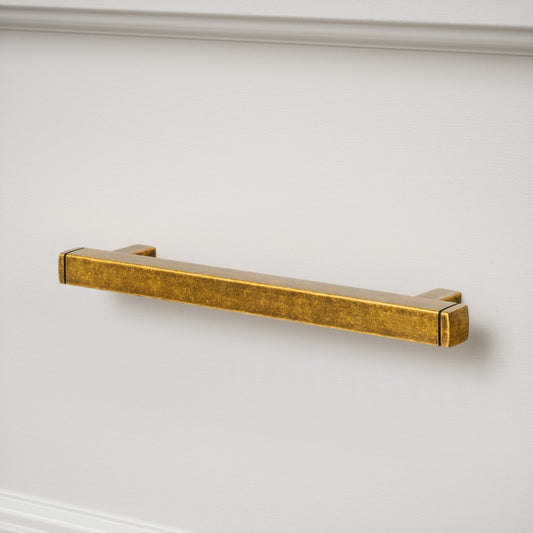 Bloomsbury Aged Bronze Pull Handle (203mm)