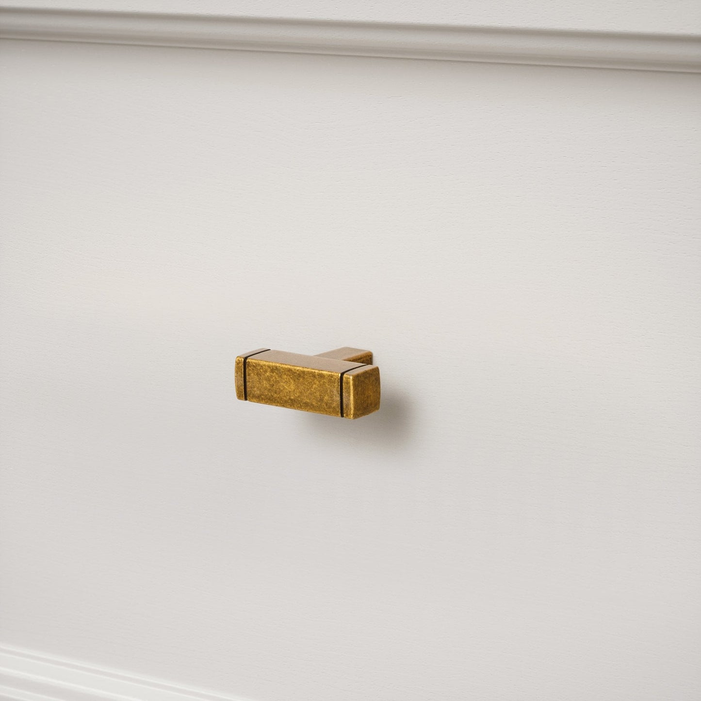 Bloomsbury Aged Bronze T-Bar Handle (46mm)