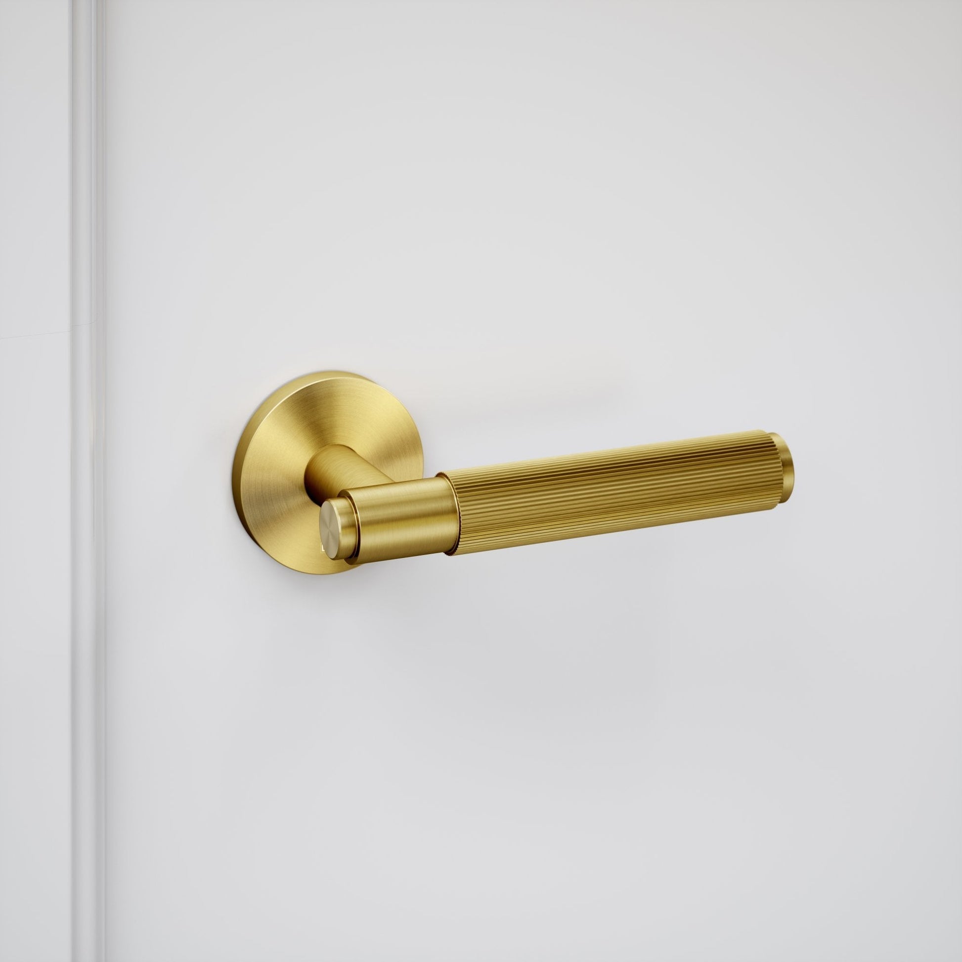 Dali Fluted Brushed Gold Door Handle and Hinge Bundle