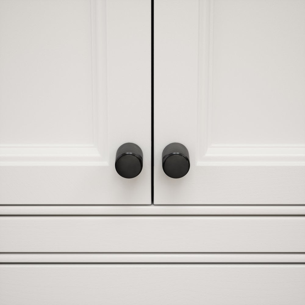 Dali Fluted Matte Black Furniture Knobs