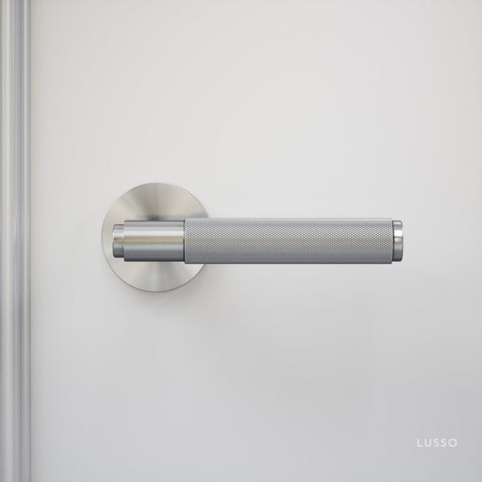 Luxe Knurled Brushed Stainless Bathroom WC Door Handle Latch and Hinge Bundle