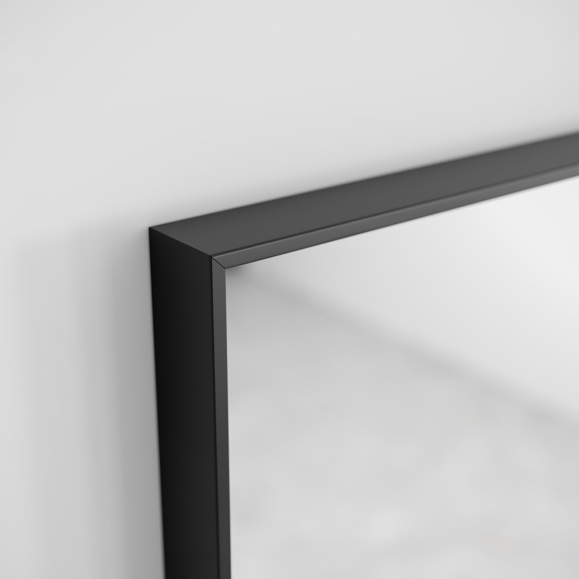 Luxe Matte Black Mirror 600mm