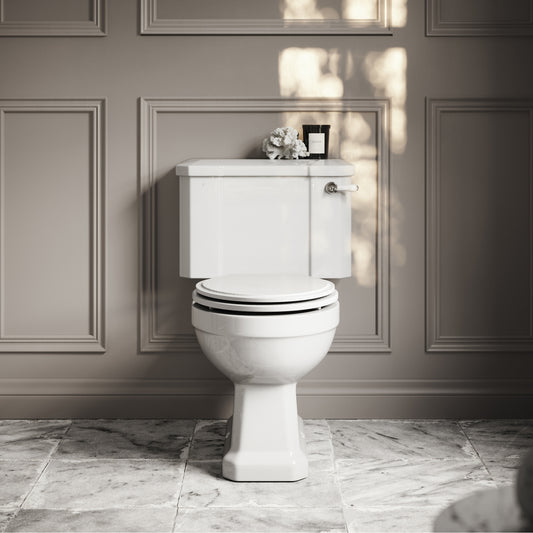 Portland Close Coupled Traditional Toilet with Solid Oak Matte White seat (Chrome Fittings)