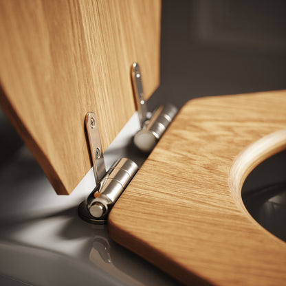 Portland Low Level Traditional Toilet with Solid Oak seat (Polished Nickel Fittings)