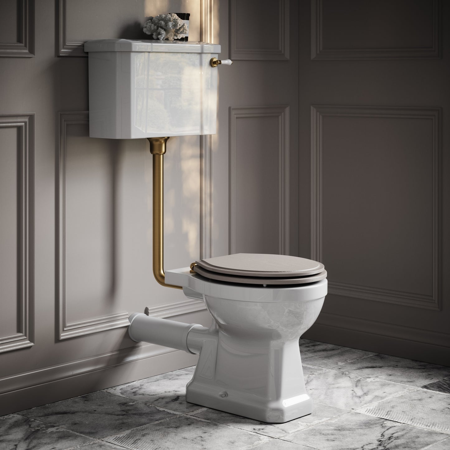 Portland Low Level Traditional Toilet with Solid Oak Velvet Beige seat (Brushed Gold Fittings)