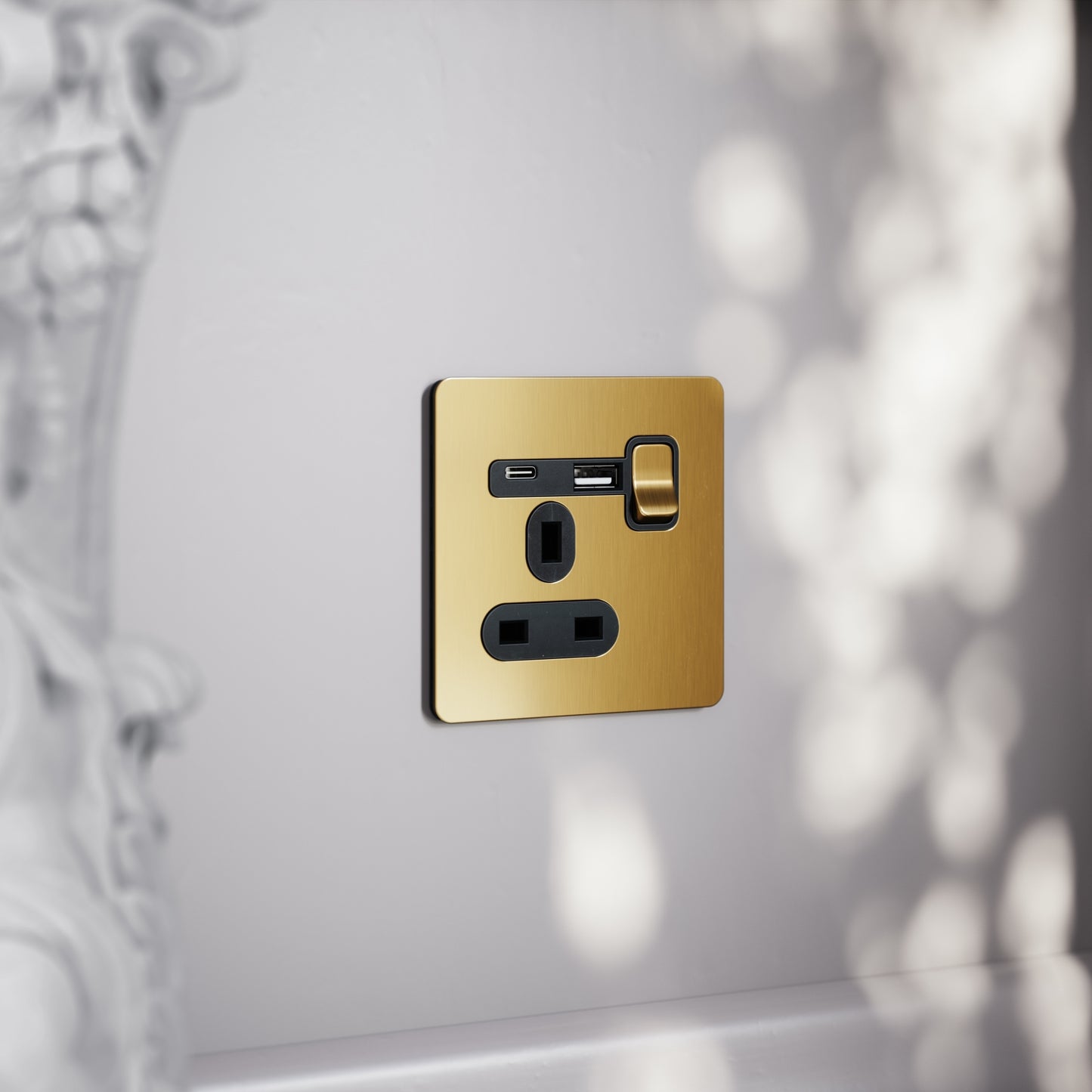 SlimTech Collection Brushed Gold 1 Gang 13A USB & USB-C Socket