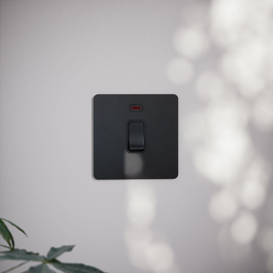 SlimTech Collection Matte Black 20A Isolator Switch