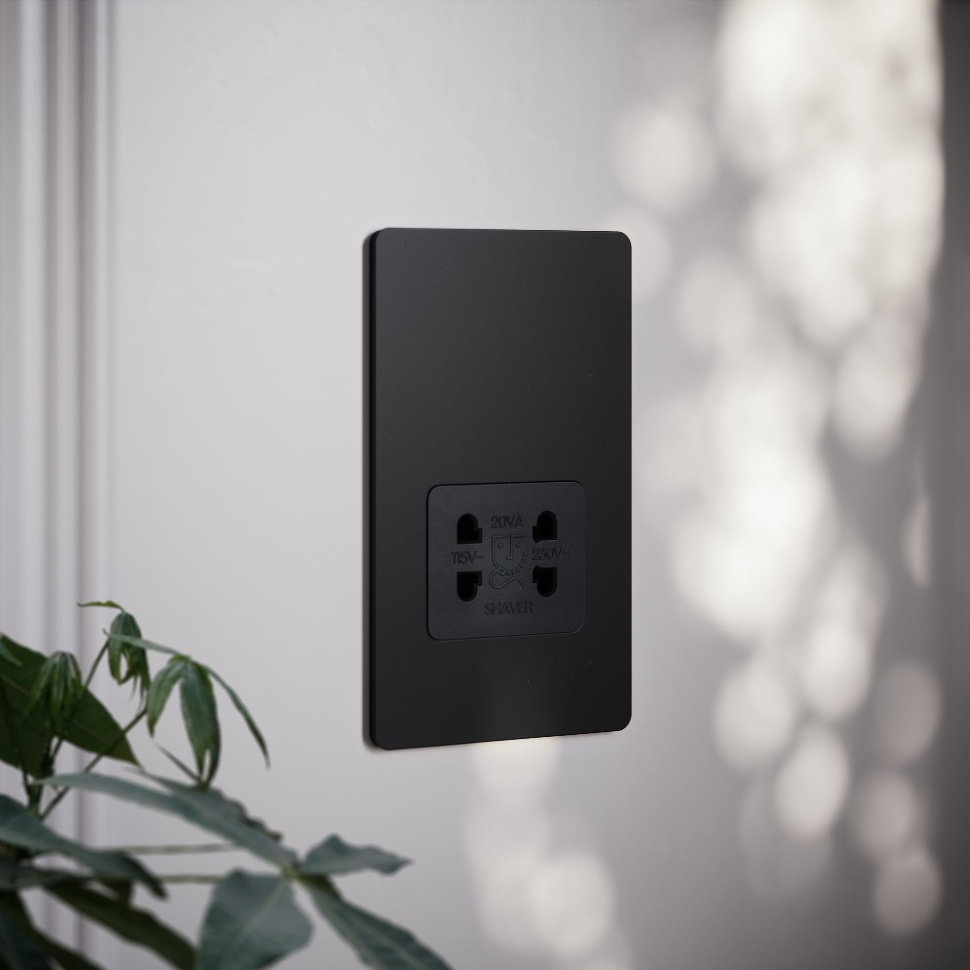 SlimTech Collection Matte Black Shaver Socket