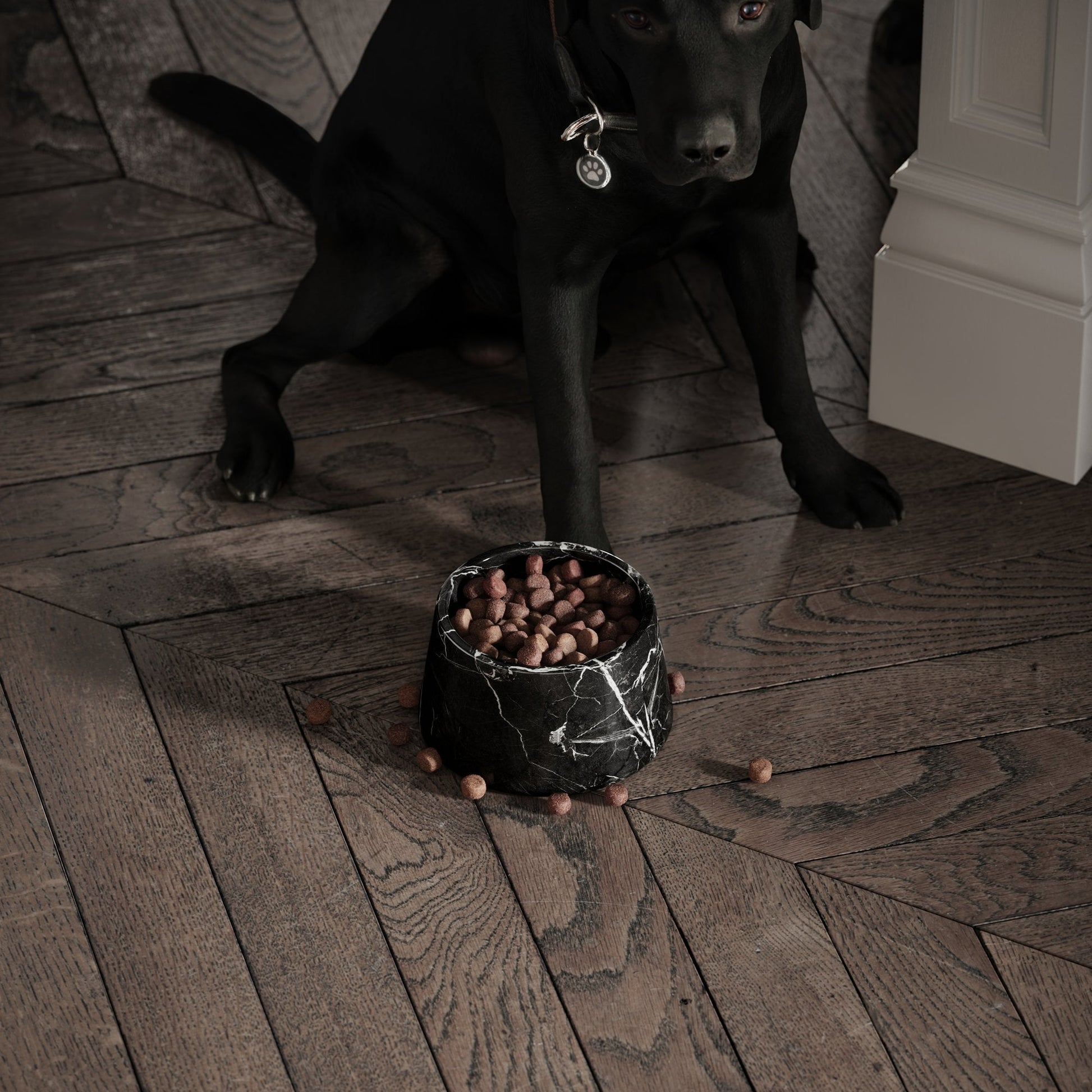 Vasoni Nero Marquina Marble Dog Bowl