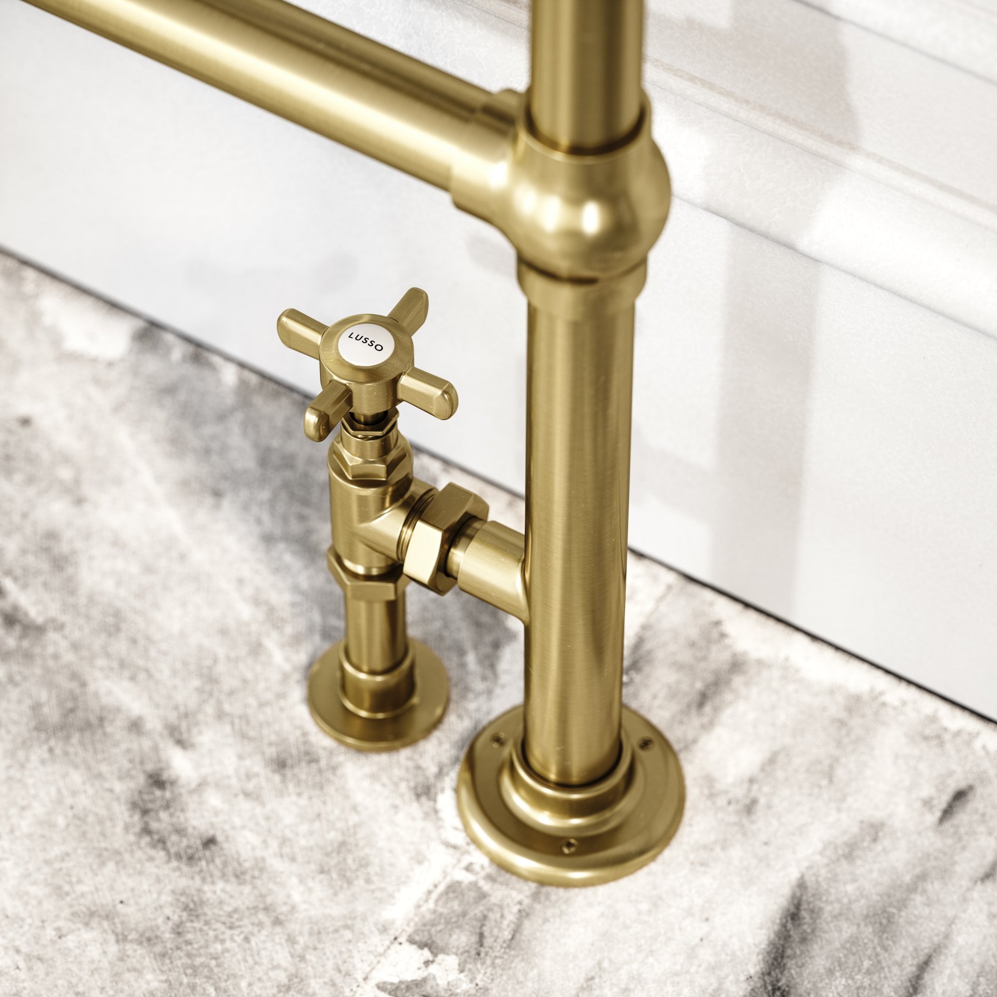 Brook Floor Mounted 4-bar Traditional Radiator Brushed Gold - LUSSO